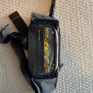 Energie Black Messenger Bag with Durable Fabric and Sleek Design